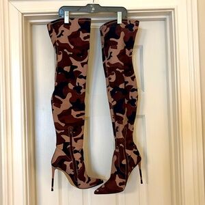 Above knee Camo stiletto boots-never been worn.
